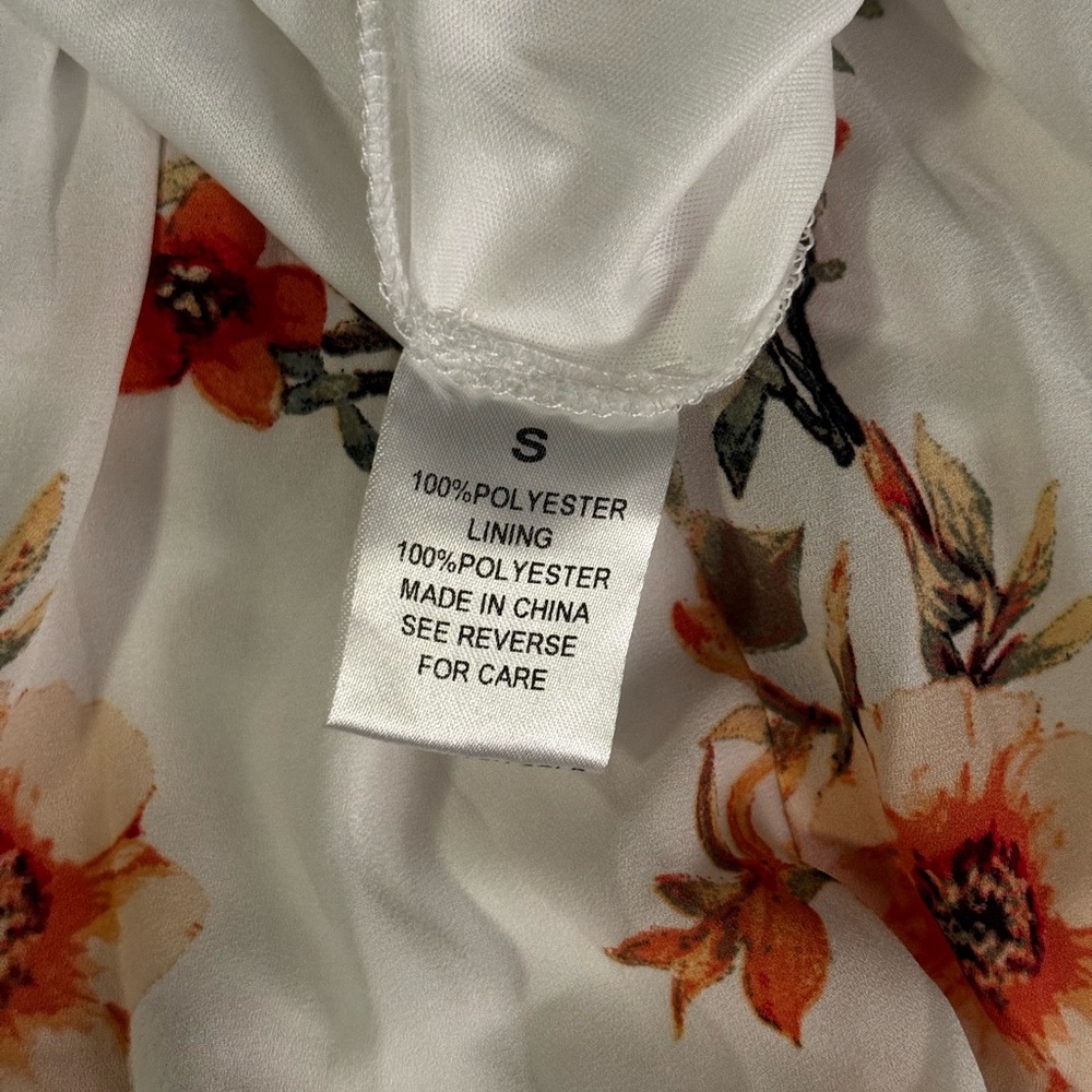 Floral Flair Jumpsuit (ivory) with pockets from NanaMacs/Wishlist Apparel SMALL - Picture 4 of 16